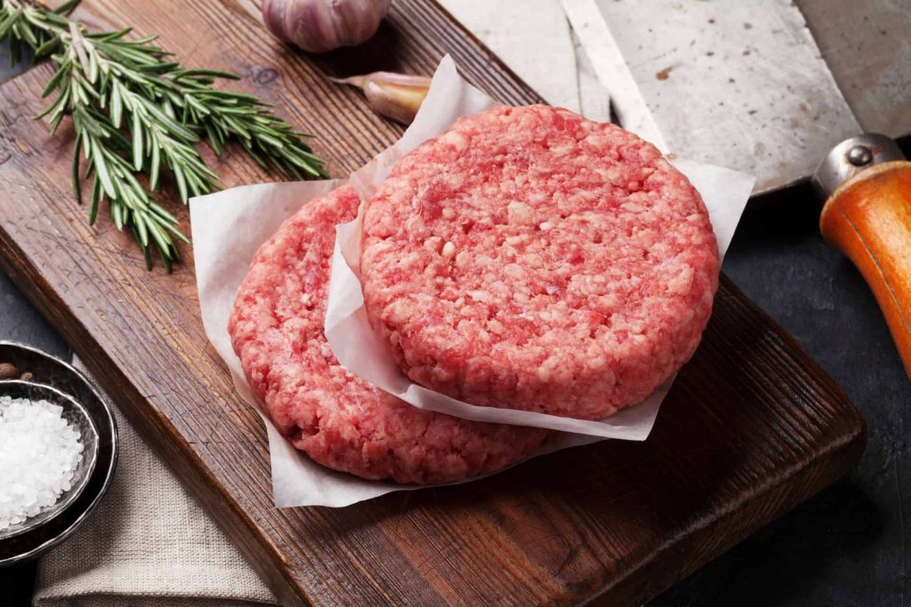raw-minced-beef-meat-for-home-made-burgers-1024x683-8703591