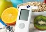 blood-glucose-meter-and-diabetic-food