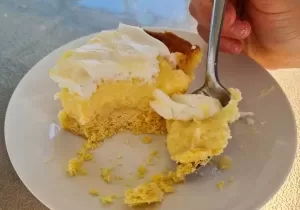 lemon-meringue-slice